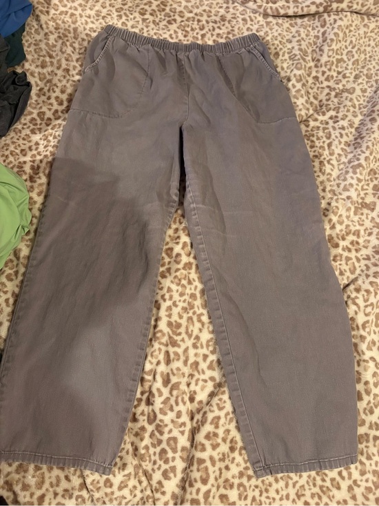 d&co Pants - Women’s Gray Pull On Cropped Pants Size Petite Large
